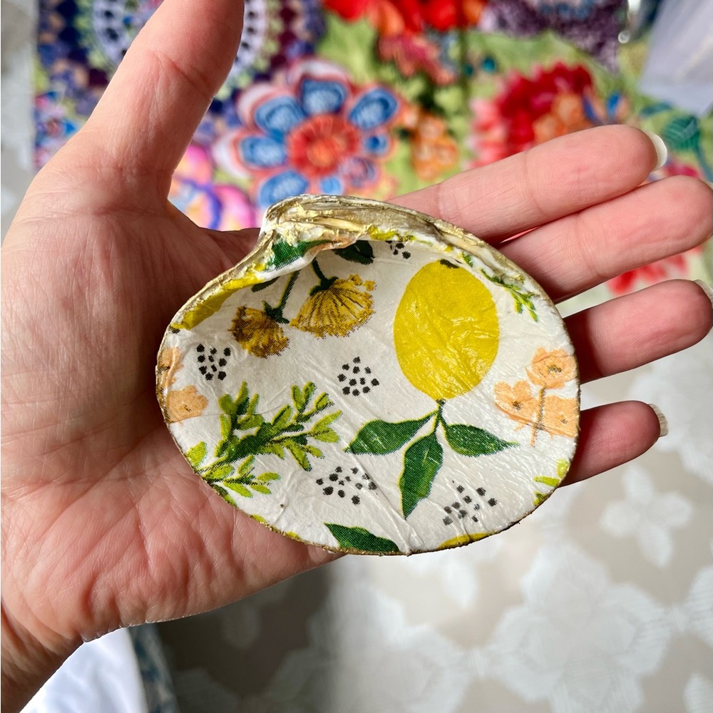 Floral Lemon Print trinket shell